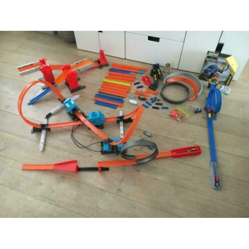 Heel veel Hot Wheels racebanen / onderdelen