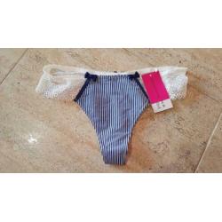 New Passionata set 75B/string or pants S