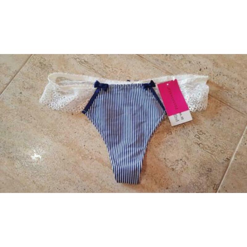 New Passionata set 75B/string or pants S