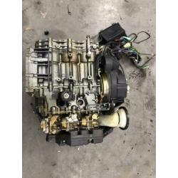 Suzuki 25 / 30 pk onderdelen, cdi , carburateurs, staartstuk