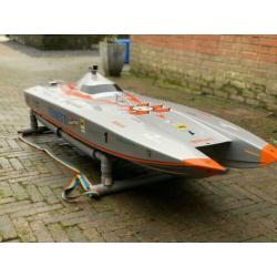 MHZ powerboat catamaran 190 cm