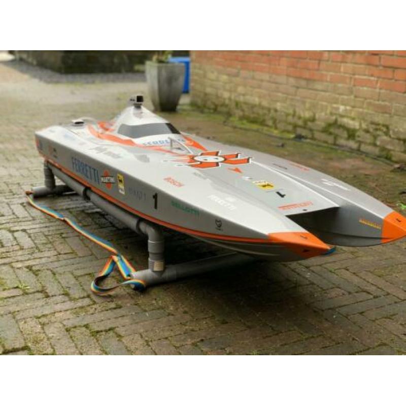 MHZ powerboat catamaran 190 cm