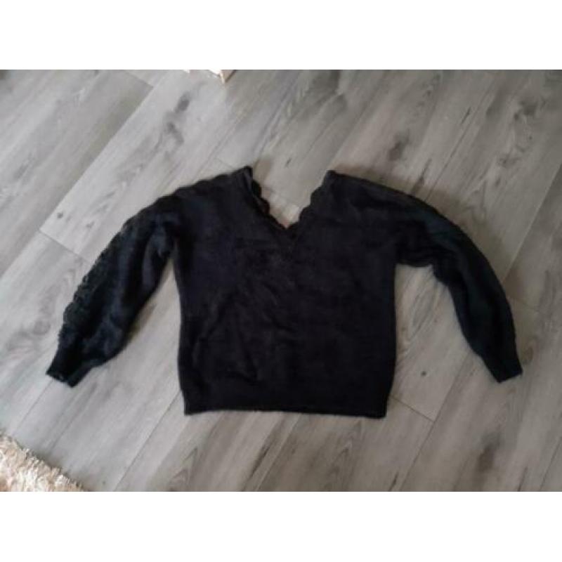 Zwarte fluffy trui