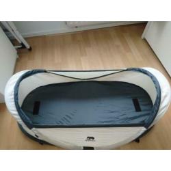Deryan infant box