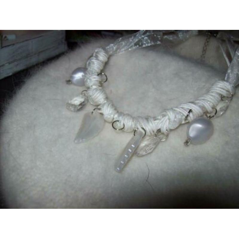 Ketting mooi Wit