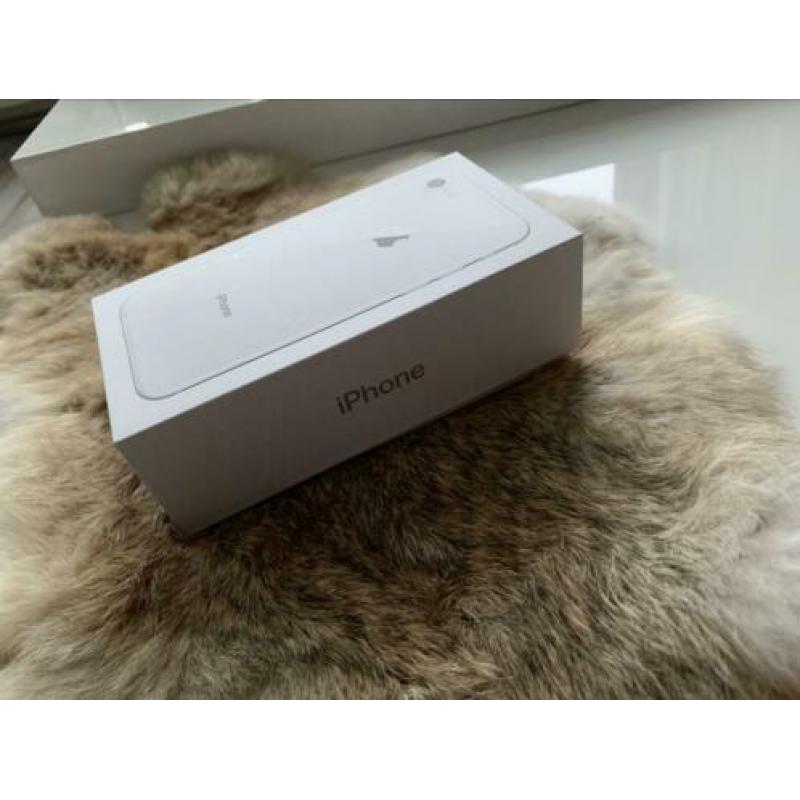 iPhone 8 wit 64GB zo goed als nieuw