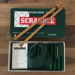 Scrabble Nederlandse uitgave met houten Sio draaitafel