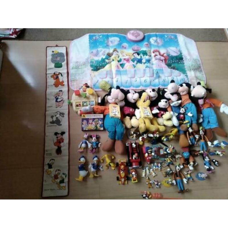 Grote partij Disney spulletjes, van oude tot recente items
