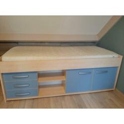 Halfhoogslaper incl. lattenbodem en matras