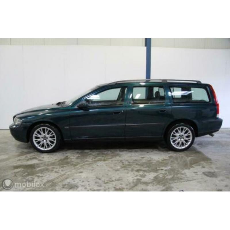 Volvo V70 2.5T Momentum