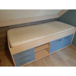 Halfhoogslaper incl. lattenbodem en matras