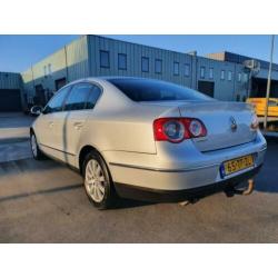 Volkswagen Passat 2.0 TDI 140pk Comfortline goed onderhouden