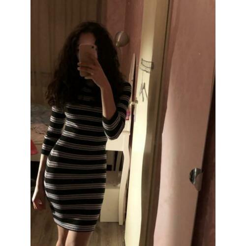 Jurkje bershka xs