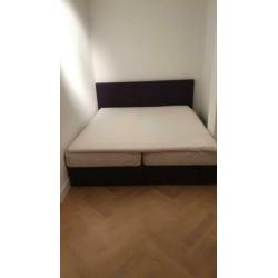 Antraciet grijze boxspring 180x200 in goede staat