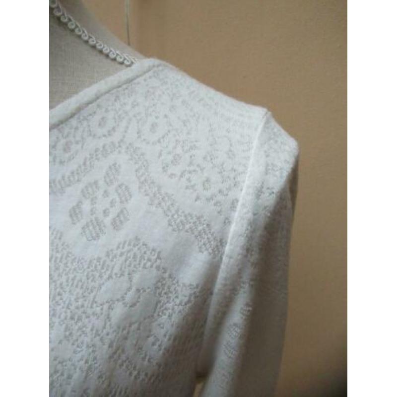 Opus nog keurig off white kleur shirt met lange mouw maat 40