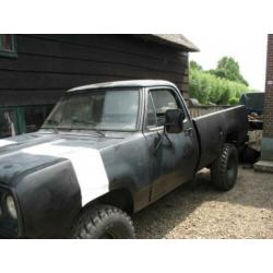 gevraagd dodge w200 d200 voor onderdelen of opknap blazer