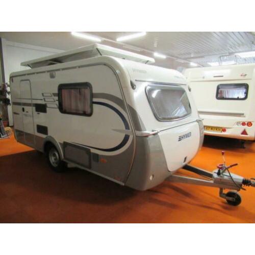 Eriba Feeling 390 Compacte luxe uitgeruste hefdak caravan