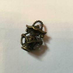 S68a Kleine bronzen lantaarn € 0,55
