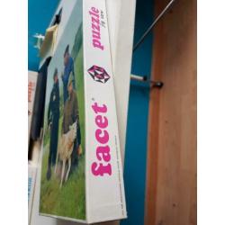 facet puzzle jig saw, Swieber speelt de onschuldige