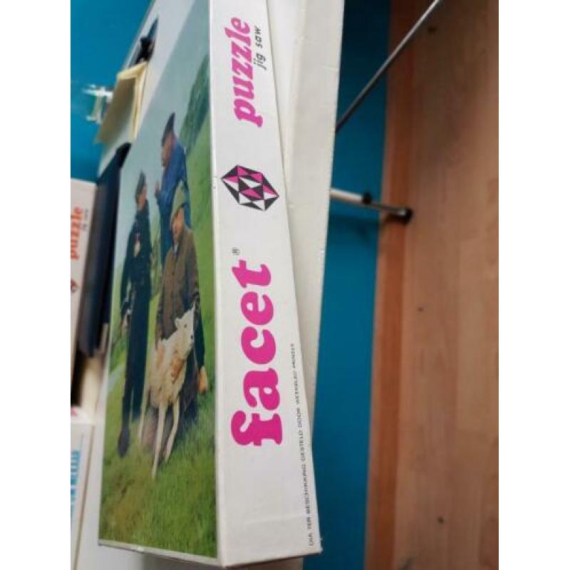 facet puzzle jig saw, Swieber speelt de onschuldige