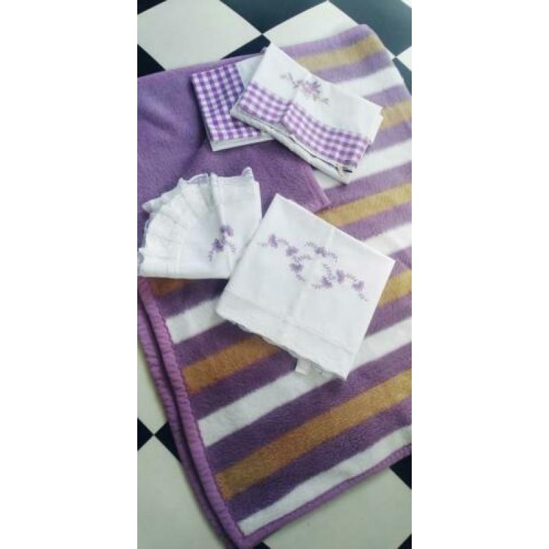 Lakenset, 2 stuks, wieg /ledikant/baby/deken/vintage /retro