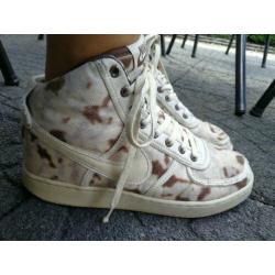Nike sneakers maat 42