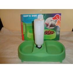 voer en drinkbak./cat&dog pet feeder