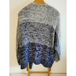 Vest maat 40.