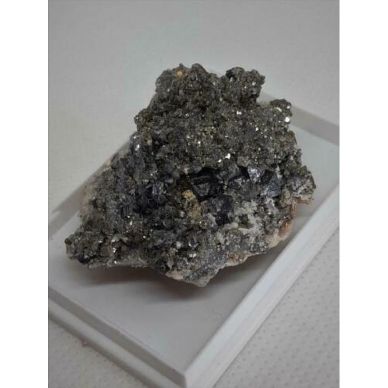Pyriet, Tetrahedriet, Kwarts - Cavnic Mine, Roemenië