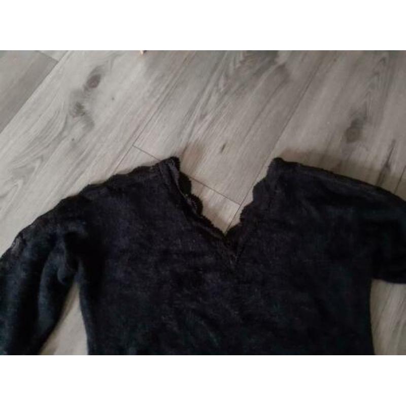 Zwarte fluffy trui