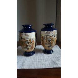 2 Japanse vaasjes