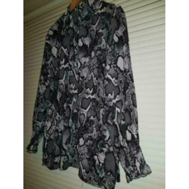 Z.G.A.N slangenprint blouse/top met elastische kol