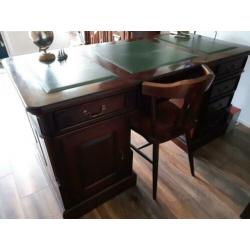 Antiek Engels Bureau