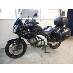 Suzuki DL 650 V-Strom zwart veel extras nette motor koffers