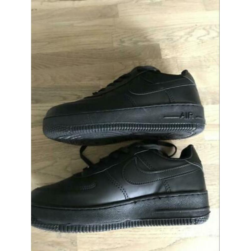 NIKE Air Force 1 maat 36