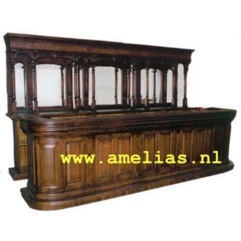 grote kasten boekenkasten maatwerk kast bar toog in mancave
