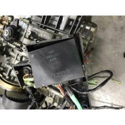 Suzuki 25 / 30 pk onderdelen, cdi , carburateurs, staartstuk