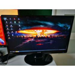 Mooie 24 inch Terra monitor met ingebouwde speakers