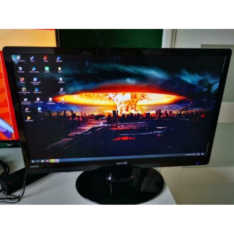 Mooie 24 inch Terra monitor met ingebouwde speakers