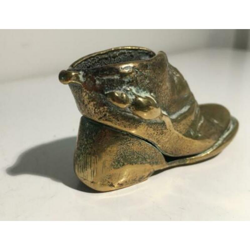 Brons engels schoentje