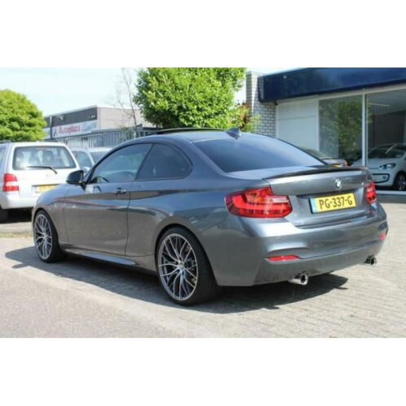 BMW 2-serie Coupé M235i High Executive Harman Kardon Navi Xe