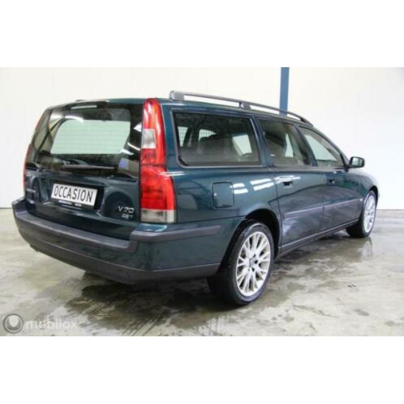 Volvo V70 2.5T Momentum