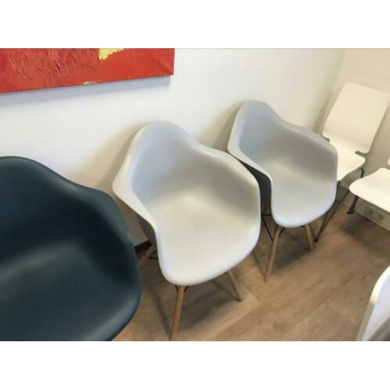 Kuipstoelen, 20 euro per stuk