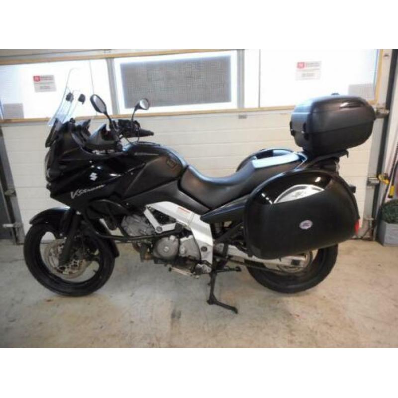 Suzuki DL 650 V-Strom zwart veel extras nette motor koffers
