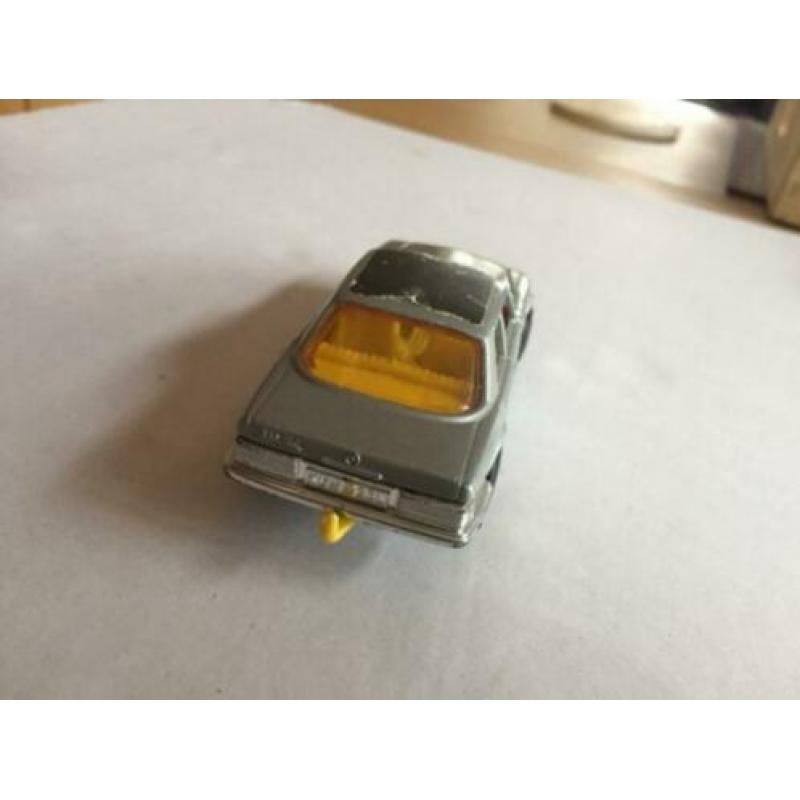 Matchbox Superkings Mercedes 350 SLC 1:43