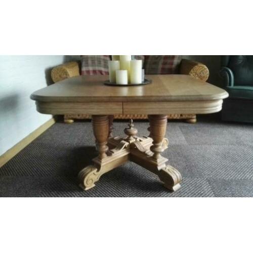 Antieke salontafel