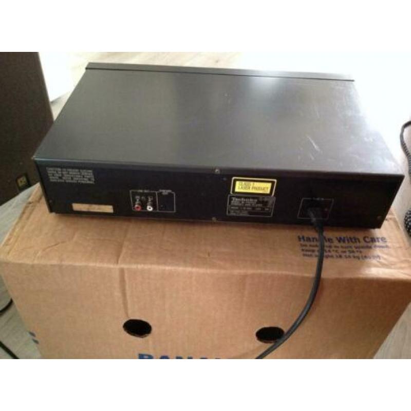 Stereo Cassette Deck Disc Player Compact Disc Player