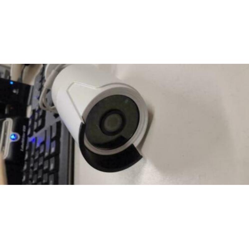 HD Recorder + 4 HD Camera's (Day/night surveillance) CCTV