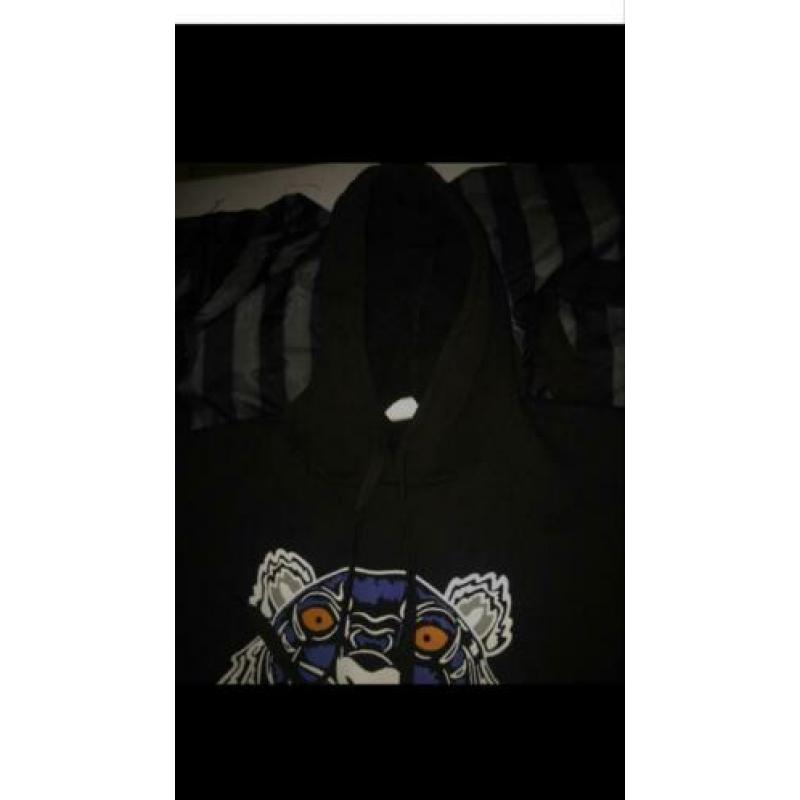 Kenzo hoodie zwart. Nieuw .