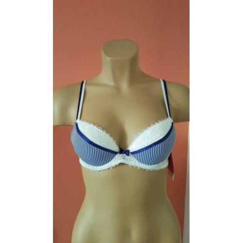 New Passionata set 75B/string or pants S